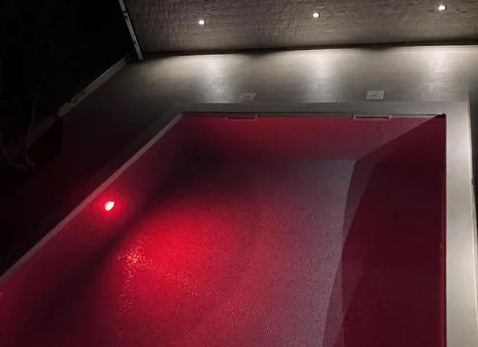 Trapezium - Private Heated Pool & Table Soccer Vila *