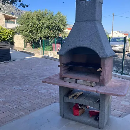 Trapezium - Private Heated Pool & Table Soccer * Kaštela